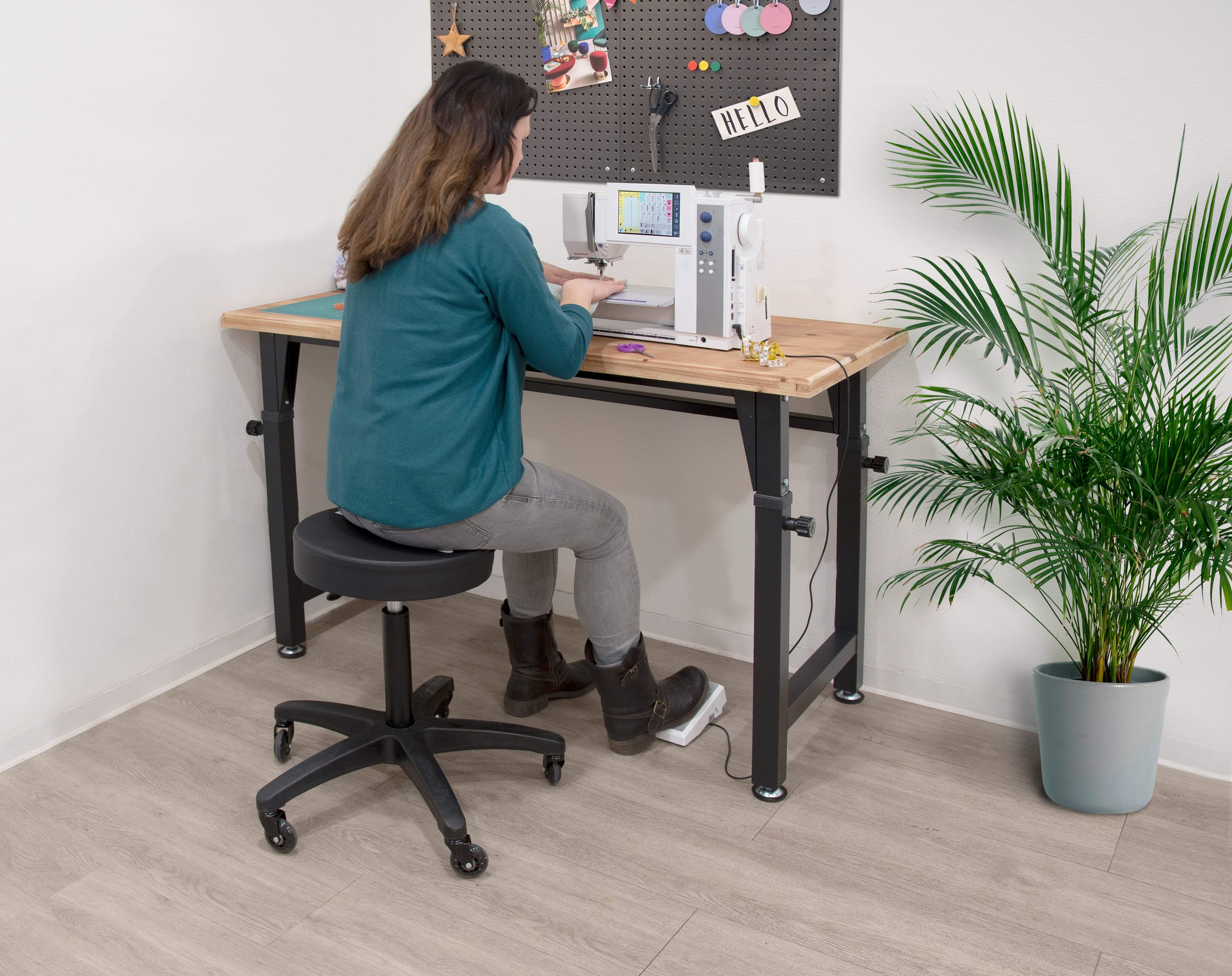 Werkbank höhenverstellbar FSC® 100% SQS-COC-100130